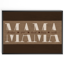Laden Sie das Bild in den Galerie-Viewer, Personalisiertes Mama Poster mit Namen – Holzoptik Wandbild – Geschenk für Mama, Muttertag Geschenk, Familienposter personalisiert