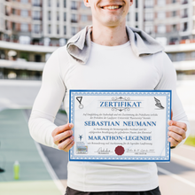 Laden Sie das Bild in den Galerie-Viewer, Personalisierte Marathon Urkunde Lustiges Geschenk für Marathonläufer, Jogger Sportler Läufer Zertifikat Witzig Joggen Running