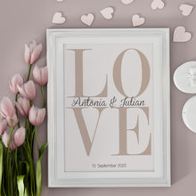 Laden Sie das Bild in den Galerie-Viewer, LOVE Partner Poster Personalisiert Namen & Datum Jahrestag Geschenk zur Hochzeit Poster