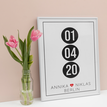 Laden Sie das Bild in den Galerie-Viewer, Partner Poster Personalisiert Datum Namen Ort Jahrestag Geschenk zum Hochzeitstag Poster für Paare Verlobte Hochzeitsgeschenk