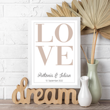 Laden Sie das Bild in den Galerie-Viewer, LOVE Partner Poster Personalisiert Namen & Datum Jahrestag Geschenk zur Hochzeit Poster für Paare Verlobte Hochzeitsgeschenk
