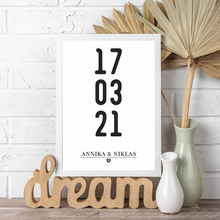 Laden Sie das Bild in den Galerie-Viewer, Jahrestag Partner Poster Personalisiert Datum Namen | Geschenk zur Hochzeit Paare Verlobte