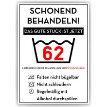 Laden Sie das Bild in den Galerie-Viewer, Personalisiertes Geschenk zum 62. Geburtstag Frau Mann Wäsche Lustige Geschenkidee 62 Jahre Geburtstagskarte Witzige Party Deko
