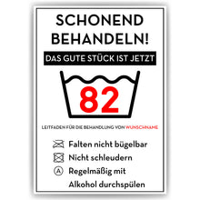 Laden Sie das Bild in den Galerie-Viewer, Personalisiertes Geschenk zum 82. Geburtstag Frau Mann Wäsche Lustige Geschenkidee 82 Jahre Geburtstagskarte Witzige Party Deko