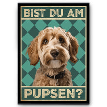Laden Sie das Bild in den Galerie-Viewer, Goldendoodle - Bist du am Pupsen? Hunde Poster Badezimmer Gästebad Wandbild Klo Toilette Dekoration Lustiges Gäste-WC Bild DIN A4