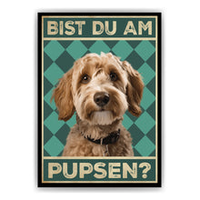 Laden Sie das Bild in den Galerie-Viewer, Goldendoodle - Bist du am Pupsen? Hunde Poster Badezimmer Gästebad Wandbild Klo Toilette Dekoration Lustiges Gäste-WC Bild DIN A4