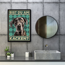 Laden Sie das Bild in den Galerie-Viewer, Deutsche Dogge - Bist du am Kacken? Hunde Poster Badezimmer Gästebad Wandbild Klo Toilette Dekoration Lustiges Gäste-WC Bild DIN A4