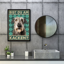 Laden Sie das Bild in den Galerie-Viewer, Irischer Wolfshund - Bist du am Kacken? Hunde Poster Badezimmer Gästebad Wandbild Klo Toilette Dekoration Lustiges Gäste-WC Bild DIN A4