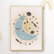 Laden Sie das Bild in den Galerie-Viewer, Niedliche Mond Bilder 3er Set DIN A4 Kinderzimmer Wandbilder Babyzimmer Poster Dekoration