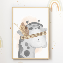 Laden Sie das Bild in den Galerie-Viewer, Indianer Tiere Bilder 4er Set DIN A4 Kinderzimmer Wandbilder Babyzimmer Poster Dekoration - Giraffe Waschbär Fuchs Reh
