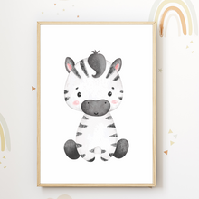 Laden Sie das Bild in den Galerie-Viewer, Niedliche Safari Tiere Elefant Zebra Giraffe 3er Set Kinderzimmer Bilder DIN A4 Wandbilder Deko Babyzimmer Poster