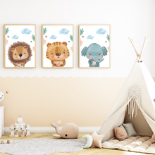 Laden Sie das Bild in den Galerie-Viewer, Safari Tiere 3er Set Bilder Löwe Tiger Elefant Kinderzimmer Deko DIN A4 Poster Babyzimmer Wandbilder