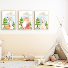 Laden Sie das Bild in den Galerie-Viewer, Waldtiere Fuchs Eichhörnchen Bär Hase Bilder 3er Set DIN A4 Kinderzimmer Wandbilder Babyzimmer Poster Dekoration