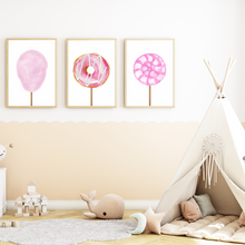 Laden Sie das Bild in den Galerie-Viewer, Süßigkeiten Zuckerwatte Donut Lollipop 3er Set Kinderzimmer Bilder DIN A4 Wandbilder Deko Babyzimmer Poster