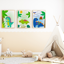 Laden Sie das Bild in den Galerie-Viewer, Niedliche Dinosaurier Bilder 3er Set DIN A4 Kinderzimmer Dino Wandbilder Babyzimmer Poster Dekoration