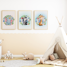 Laden Sie das Bild in den Galerie-Viewer, Elefant Zebra Giraffe Safari Tiere Bilder 3er Set DIN A4 Kinderzimmer Wandbilder Babyzimmer Poster Dekoration