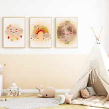 Laden Sie das Bild in den Galerie-Viewer, Mond Regenbogen Wolke Boho Bilder 3er Set DIN A4 Kinderzimmer Wandbilder Babyzimmer Poster Dekoration