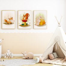 Laden Sie das Bild in den Galerie-Viewer, Waldtiere Fuchs Eichhörnchen Bär Hase Bilder 3er Set DIN A4 Kinderzimmer Wandbilder Babyzimmer Poster Dekoration