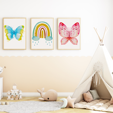 Laden Sie das Bild in den Galerie-Viewer, Bunte Schmetterlinge Regenbogen Bilder 3er Set DIN A4 Kinderzimmer Wandbilder Babyzimmer Poster Dekoration