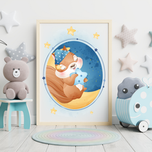 Laden Sie das Bild in den Galerie-Viewer, 3er Set Poster für Kinderzimmer Bilder Babyzimmer Babyparty Kinderposter Eichhörnchen