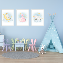 Laden Sie das Bild in den Galerie-Viewer, 3er Set Poster Schaf Bilder für Kinderzimmer Babyzimmer Deko Kinderposter Babyparty