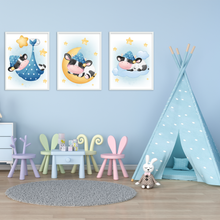 Laden Sie das Bild in den Galerie-Viewer, 3er Set Poster für Kinderzimmer Bilder Babyzimmer Babyparty Kinderposter Kuh