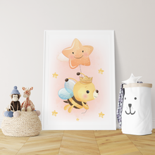 Laden Sie das Bild in den Galerie-Viewer, 3er Set Poster für Kinderzimmer Bilder Babyzimmer Babyparty Kinderposter Biene