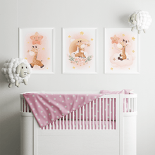 Laden Sie das Bild in den Galerie-Viewer, 3er Set Poster für Kinderzimmer Bilder Babyzimmer Babyparty Kinderposter Giraffe