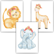 Laden Sie das Bild in den Galerie-Viewer, Süße Tiere 3er Set Kinderzimmer Bilder DIN A4 Poster Babyzimmer Wandbilder Dekoration - Löwe Elefant Giraffe