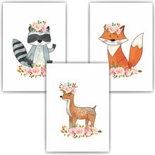 Laden Sie das Bild in den Galerie-Viewer, Waldtiere Waschbär Reh Fuchs 3er Set Kinderzimmer Bilder DIN A4 Wandbilder Deko Babyzimmer Poster