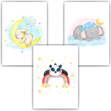 Laden Sie das Bild in den Galerie-Viewer, Schlafende Tiere 3er Set Kinderzimmer Bilder DIN A4 Poster Babyzimmer Wandbilder Dekoration - Hase Panda Elefant
