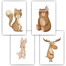 Laden Sie das Bild in den Galerie-Viewer, Indianer Waldtiere 4er Set Kinderzimmer Bilder DIN A4 Poster Babyzimmer Wandbilder Dekoration - Eichhörnchen Bär Hase Elch