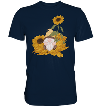 Laden Sie das Bild in den Galerie-Viewer, Gartenzwerg Sonnenblumen T-Shirt Garten Motiv Gärtner Geschenk