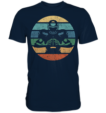 Laden Sie das Bild in den Galerie-Viewer, Retro American Football Spieler T-Shirt