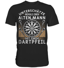 Laden Sie das Bild in den Galerie-Viewer, Alter Mann mit Dartpfeil Darts Männer Humor T-Shirt