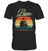 Laden Sie das Bild in den Galerie-Viewer, Angler Papa Sohn Angeln Vatertag Geschenk Vater T-Shirt