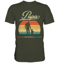 Laden Sie das Bild in den Galerie-Viewer, Papa Sohn Vatertag Geschenk Vater T-Shirt
