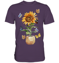 Laden Sie das Bild in den Galerie-Viewer, Schmetterling Sonnenblumen Shirt Gärtner Geschenk Garten