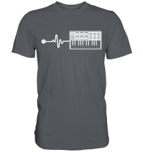 Laden Sie das Bild in den Galerie-Viewer, Modulares Synthesizer Keyboard Synth Heartbeat T-Shirt