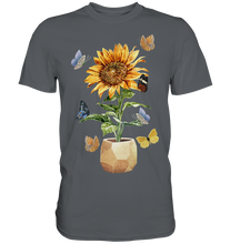 Laden Sie das Bild in den Galerie-Viewer, Schmetterling Sonnenblumen Shirt Gärtner Geschenk Garten