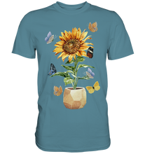 Laden Sie das Bild in den Galerie-Viewer, Schmetterling Sonnenblumen Shirt Gärtner Geschenk Garten
