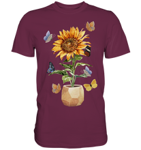 Laden Sie das Bild in den Galerie-Viewer, Schmetterling Sonnenblumen Shirt Gärtner Geschenk Garten