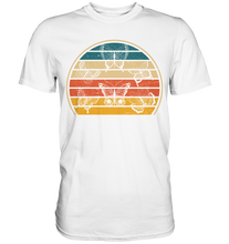 Laden Sie das Bild in den Galerie-Viewer, Retro Schmetterling T-Shirt