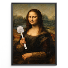 Laden Sie das Bild in den Galerie-Viewer, Lustiges Poster Mona Lisa mit Klobürste Badezimmer Nase zu Humorvolle Wanddeko für Toilette, Gäste-WC, Badezimmer Deko WC Humor Mona Lisa witzig
