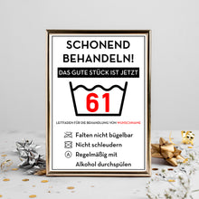 Laden Sie das Bild in den Galerie-Viewer, Personalisiertes Geschenk zum 61. Geburtstag Frau Mann Wäsche Lustige Geschenkidee 61 Jahre Geburtstagskarte Witzige Party Deko
