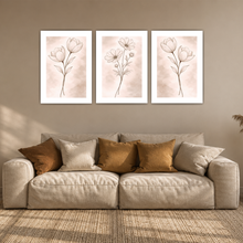 Laden Sie das Bild in den Galerie-Viewer, Magnolie Wandbilder 3er Set Beige Boho Blumen Poster Modern
