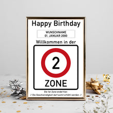 Laden Sie das Bild in den Galerie-Viewer, 2. Geburtstag Geschenk personalisiert Verkehrszeichen Deko Geburtstagsgeschenk Happy Birthday Geburtstagskarte
