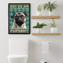 Laden Sie das Bild in den Galerie-Viewer, Mops - Bist du am Pupsen? Hunde Poster Badezimmer Gästebad Wandbild Klo Toilette Dekoration Lustiges Gäste-WC Bild DIN A4
