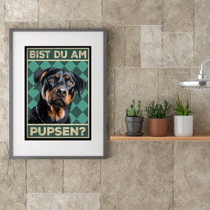 Rottweiler - Bist du am Pupsen? Hunde Poster Badezimmer Gästebad Wandbild Klo Toilette Dekoration Lustiges Gäste-WC Bild DIN A4