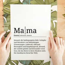 Laden Sie das Bild in den Galerie-Viewer, Mama Poster Definition - Muttertag Geschenk Wandbild Wohnzimmer Wanddeko
